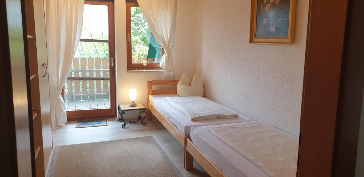 Burgauer Hof Appartement Buitenkant foto