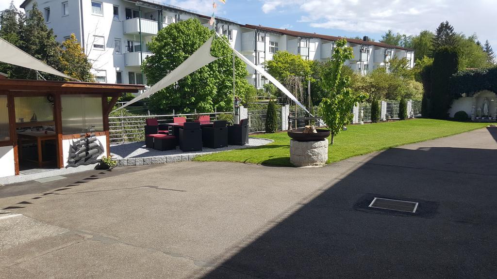 Burgauer Hof Appartement Buitenkant foto